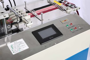 Máquina cortadora de cinta computarizada ultrasónica (ángulo recto) JM-2100
