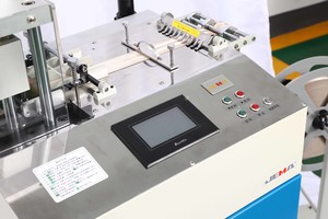 Máquina cortadora de cinta computarizada ultrasónica (ángulo recto/esquina) JM-2200